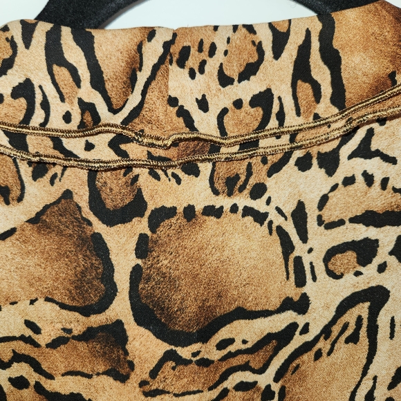 NWT Zara Animal Print Lace Up Front Ruffle Top Size L Long Sleeves Black/Brown - Picture 8 of 16